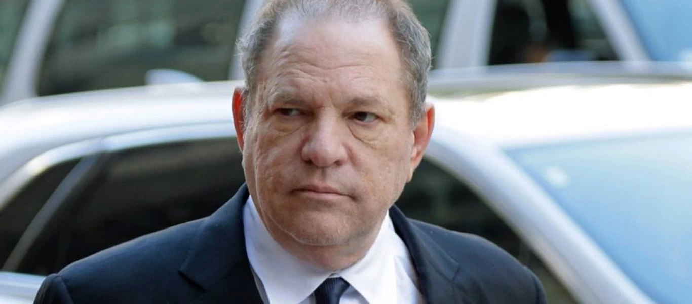 Με αναπηρικό καροτσάκι στο δικαστήριο ο Χάρβει Γουάινσταϊν - «Δεν είμαι ένοχος»